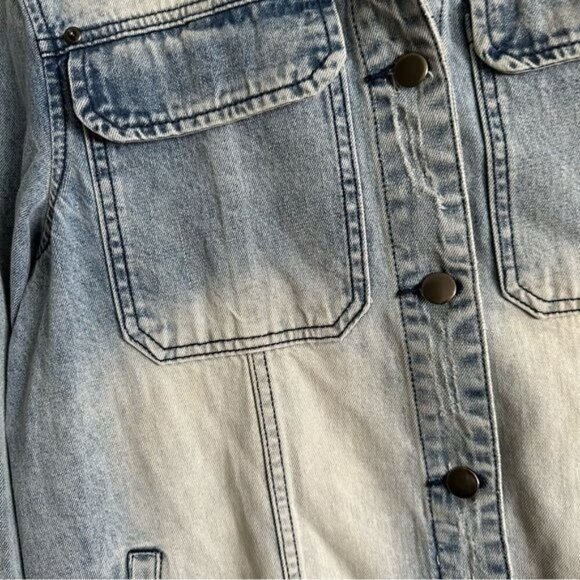 Ava + Kris Jane Denim Fur Collar Oversized Jacket Size Medium - Picture 8 of 14